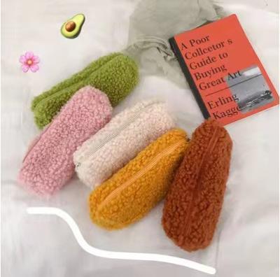 China Multicolor Small Plush Student Pen Case Fashionable Simple And Refreshing Cute Stationery Storage Bag for sale