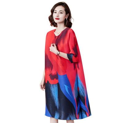 China Anti-Static Pleated Irregular High End Skirt Loose Generous Round Neck Pattern Women Dress for sale