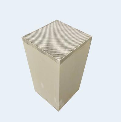 China Catalytic Diesel Particulate Filter CDpf Catalyst 24 Wall Flow Ceramic Core 400 To 600 CPSI for sale