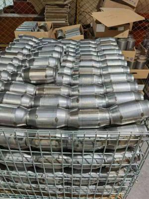 China 300 Cpsi Three Way Catalytic Converters Reduce The Emission Of Co Hc Nitrogen Oxide for sale