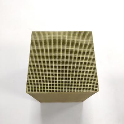 China Pt Pd Rh Coated Honeycomb Catalyst Carrier 400 Cell Auto Engine SCR Denitration for sale