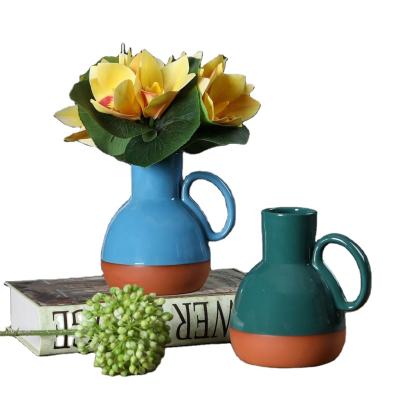 China New Transitional Hot Selling Desktop Bottle Shape Flower Vase Ceramic Art Vase Terracotta Vase For Home Decor for sale