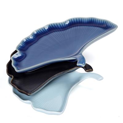 China Fashion Design Disposable Ginkgo Leaf Shape Ceramic Fruit Dish Plates For Restaurant for sale