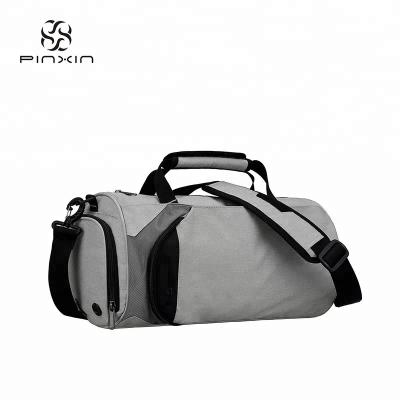 Cina Large Travel Duffel Bag Water Resistant Large Travel Storage Bag Best Price Sports Duffel Bag Luggage High Quality Multifunctional Storage Bag in vendita