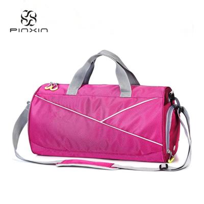 China Popular Selling Big Fleece Women Pink Water Resistant Large Sports GYM Bag Travel Bags en venta