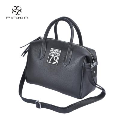 Cina Hot Sale High Quality PU Women Simple Fashionable Black Handbags Shoulder Long Strip Bag in vendita