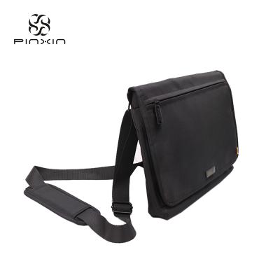 중국 Good Quality Waterproof Simple Color Men's Nylon Messenger Bag For Man 판매용