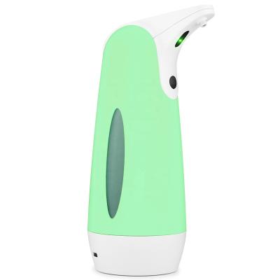 China 2020 New Penguin Soap Dispenser Foam Hand White Card Sanitizer Smart Cute Touchless Foam Dispenser Automatic Soap Dispenser With USB Charging for sale