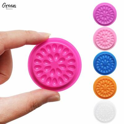 China Recycable Plastic Eyelash Extensions Glue Holder Glue Palette Glue Holder Pads For Eyelash Extensions Fan Eyelash Holder for sale