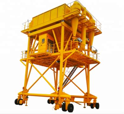 China Left Rail Type Equipment Hopper For Loading Bulk Cargo On Truck for sale