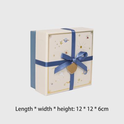 China Luxury Cardboard Gift Packaging Box For Christmas Halloween Candy for sale