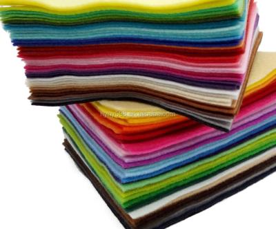 China Soft Hand-Feeling Factory Eco-Friendly Polyester Soft Craft Felt Fabric With 40 Unique Colors In Stock for sale