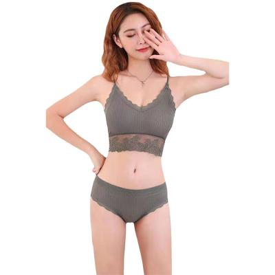 China Sexy Girl Breathable Comfortable Radio Halterless Big Cup Bra And Panty Thin Set for sale