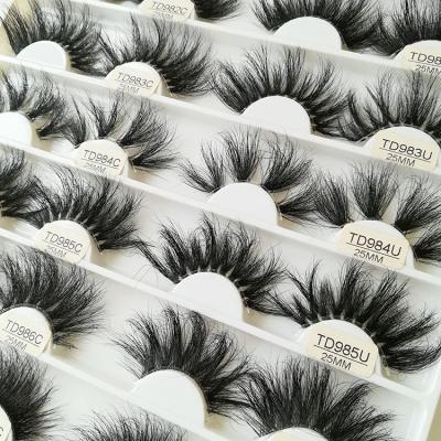 China Wholesale crisscross mink eyelash customized boxes 25mm with private label eyelash packaging box for sale