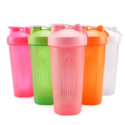 China 600ml 800ml Loop Gym Viable Bottle Bottle Classic Shaker Plastic Water Bottle for sale