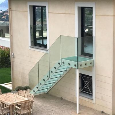 China Contemporary industrial design straight staircase with tempered glass steps and balustrade for outdoor staircase used for sale