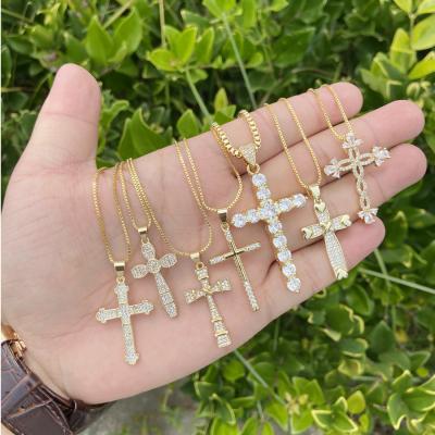 China FASHIONABLE Iced Out Iced Out Diamond Zircon Gold CZ Cross Pendant Necklace for sale