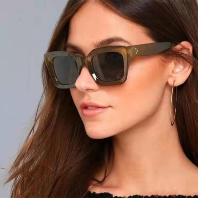 China Fashion Sunglasses Fashion Women Luxury Brand Vintage Square Sun Glasses Ladies Oversized Sun Glass Big Frame Uv400 Female for sale