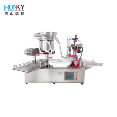 China Desktop Automatische 15 ml essentiële olie flessen vul- en dopmachine met dop voedingsfunctie Te koop