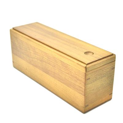 China Sustainable Christmas Custom Design Wooden Keepsake Medal Gift Organizer Storage Box for sale