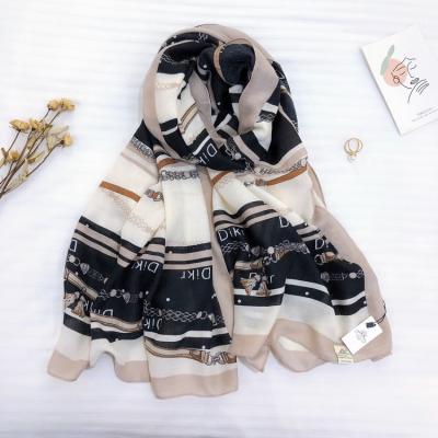 China New Arrival Fashion Long Fashion Cotton And Canvas Scarf For Women Luxury Cotton Shawl Women Scarf Women for sale