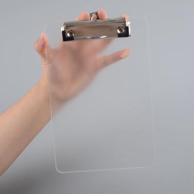 China Custom high quality A5 size low profile folding plastic clipboard eco-friendly transparent for sale