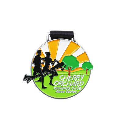 China Custom Wholesale Cheap Medal Customized Logo Zinc Alloy Soft Enamel Marathon Metal Sport Running Medal for sale