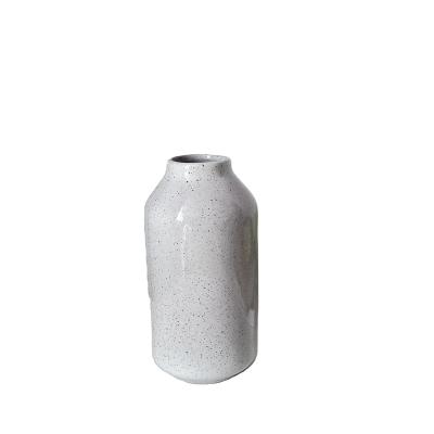 China Modern Ceramic Flower Vase Tabletop Vase With Best Serving And Low Price Modern Ceramic Vase for sale