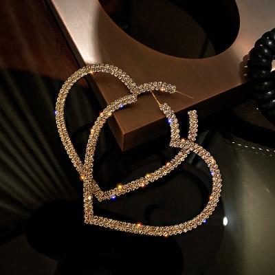 China High Quallity 2022 Fashion Big Heart Crystal Hoop Earrings Statement Geometric Rhinestones Earrings for sale