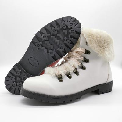 China Hot Selling Fashion Trend Price Best Fashion Winter Waterproof Snow Boots Shoes Snowboots For Women for sale