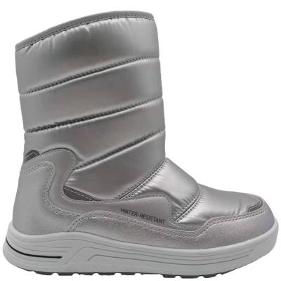 China Cushioning Water Resistant Single Nylon Top Snow Boots Shoes Winter Boot For Juniors for sale