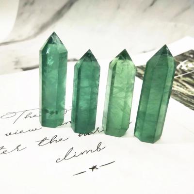 China Seis torres verdes do lápis da cura da pedra da fluorite das bordas à venda