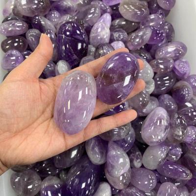 China Artigos de equipamento lustrados Crystal Amethyst Yoni Egg roxo à venda