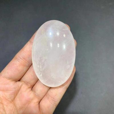 China 35mm White Clear Quartz Crystal Palm Stones For Wedding Decoration for sale