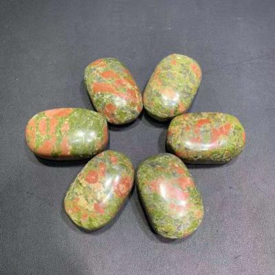 China Green Unakite Soap Curtain Granite Crystal Palm Stones for sale