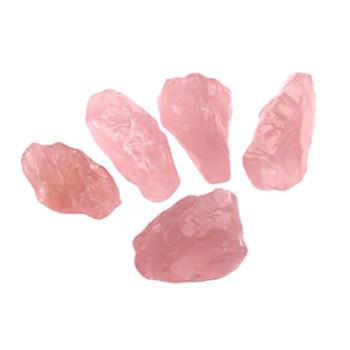 China Rose Quartz Crystals Various Sizes áspera crua natural à venda