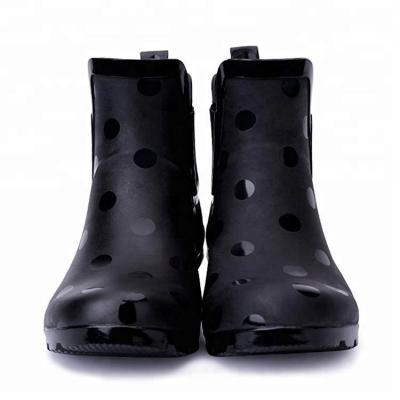 China 2018 Fashion Waterproof / Printing Cheap Price Printed Rubber Rain Boots Factory for sale