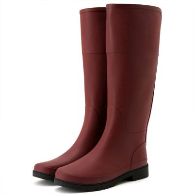 China Fashion Waterproof Women's Rain Rubber Boots Women's Purple Rainboots Narrow High Boots Women's Boots for sale