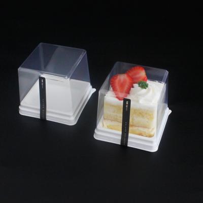 China Recycled Materials Wholesale Delivery Food Packaging Square Cake Container Plastic Dates Baking Cake Boxes for sale