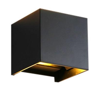 China Modern Outdoor Indoor Led Wall Lamp Through Aluminum Bedroom Decorate Wall Sconce for sale