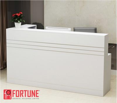 China Modern Reception Desk Reception Table with Glass Top (FOH-CXSVQ24) for sale