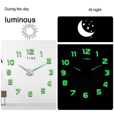 China Oversized Antique Light Luminous Wall Watch Night Quartz Style Round Wall Decor Lighting 3d Clock Acrylic Clock for sale