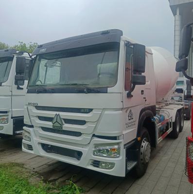 China Sinotruk Chassis HOWO 12m3 Concrete Mixer Truck for Heavy-Duty Construction Equipment for sale