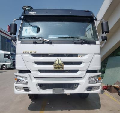 Cina Camion portatile per la miscelazione del cemento con telaio e pneumatici Sinotruk Miscelatore di cemento a combustibile diesel in vendita