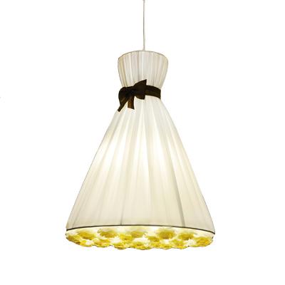 China Exclusive Elegant Royal Neoclassical Style Unique Designed Neoclassical Bouquet Of Yellow Rose Pendant Lamp for sale