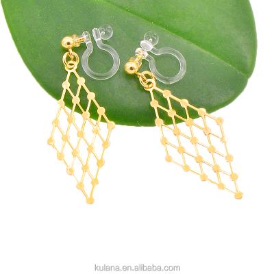 China Large Rhombic Stainless Steel Grape Shaped Earrings With Plastic U Clip GS51403 for sale