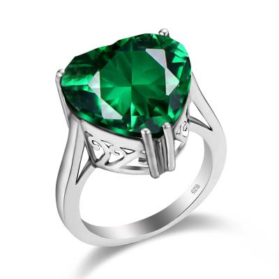 China Women 925 Sterling Silver Rings Luxury Heart Emerald Stone Ring Chunky Fine Jewelry Dropshipping Jewelry Gemstone Rings for sale