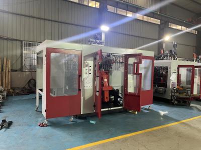 Chine Machine de moulage automatique à soufflage à la production personnalisée en plastique 4 cavités à vendre