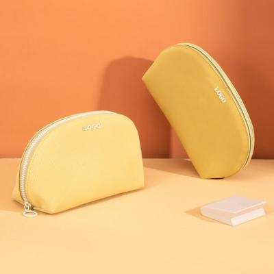 China Fashion Travel Toiletry Bag Makeup Pouch Hanging Leather Cosmetic Bag for sale