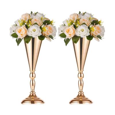 China Wholesale Handmade Gold Metal Flower Vase Wedding Decoration Metal Center Cheap Flower Vase for sale